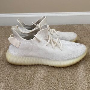 Yeezy Boost Triple White Sneakers